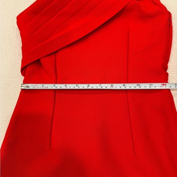 One shoulder dress - Picture 4 of 5